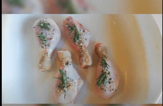 Crispy baked Chicken with Rosemary and Garlic marinade