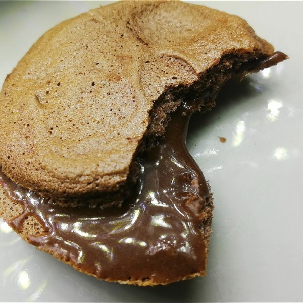 Easy copycat Chocolate Macarons