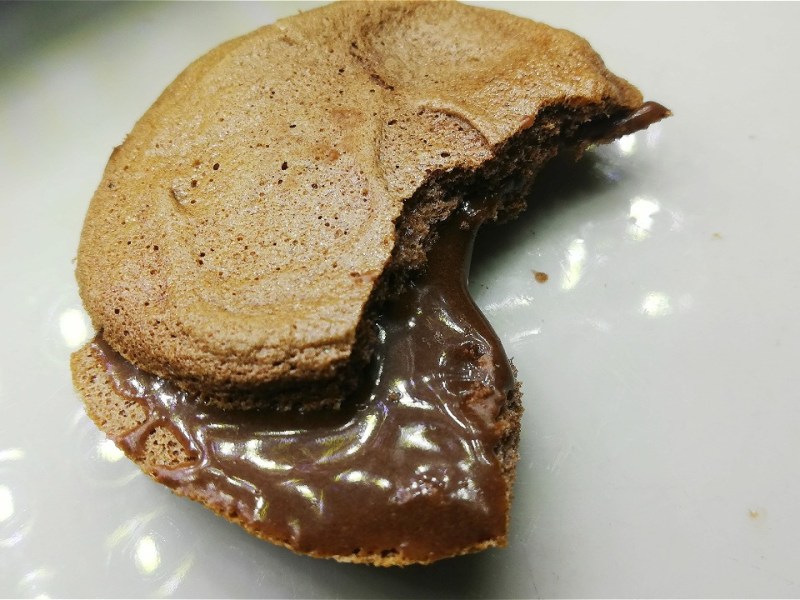 Easy copycat Chocolate Macarons