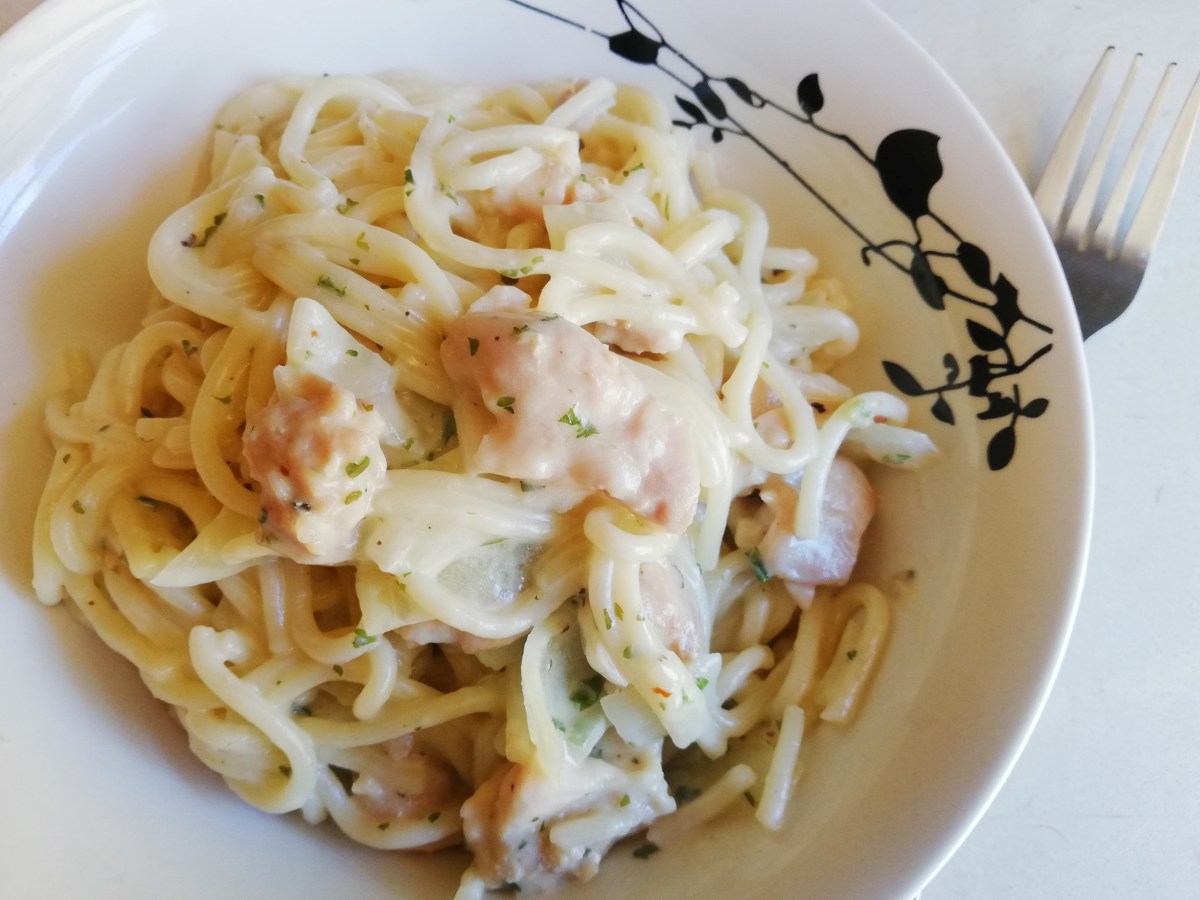 Chicken Linguine with Béchamel sauce
