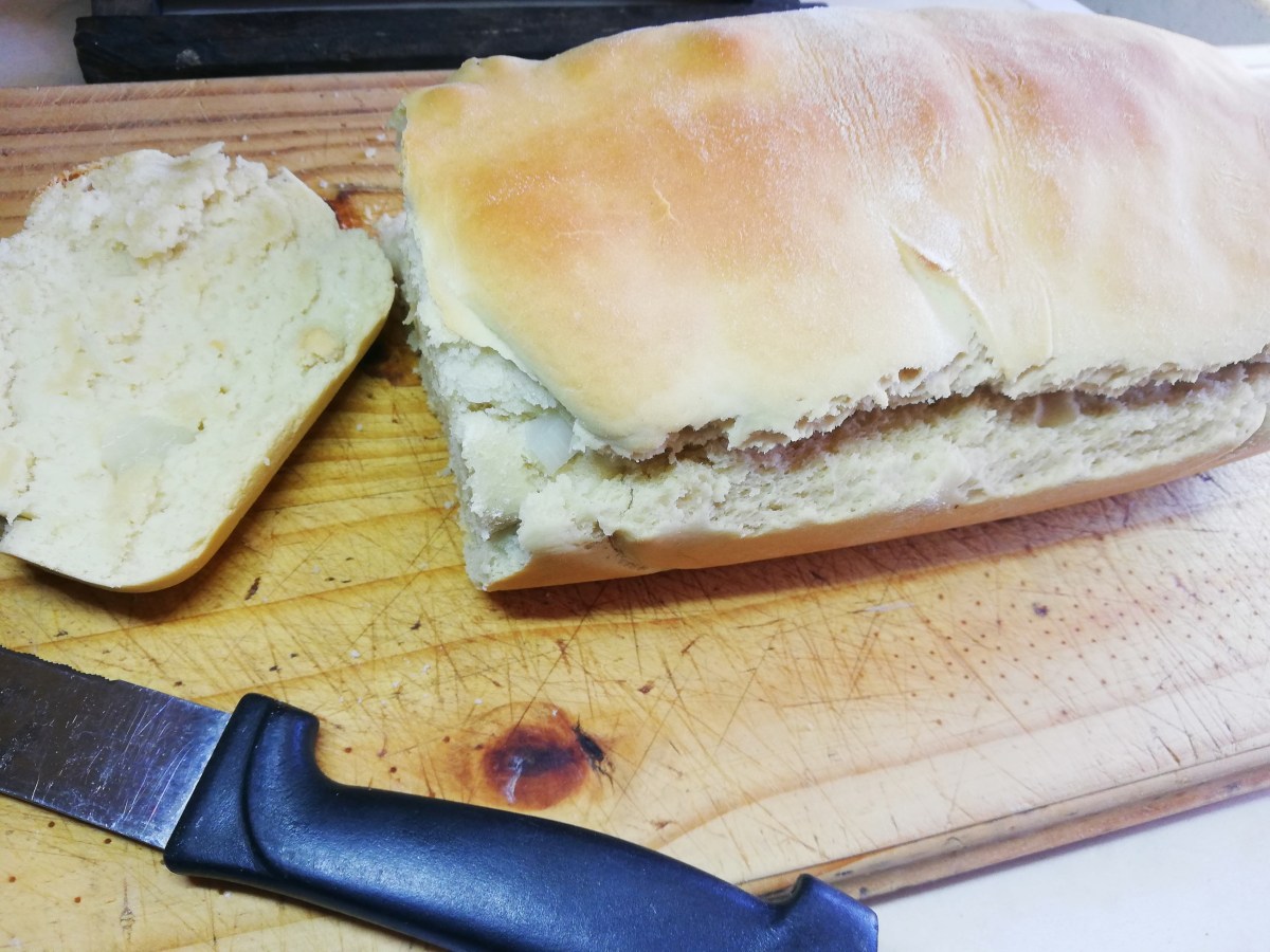 Easy Homemade Onion Bread you Must try!